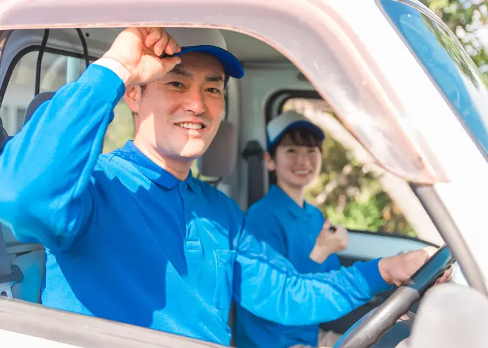 引越し業者の男女